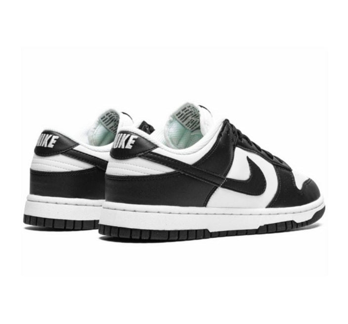 Nike womns Dunk Low